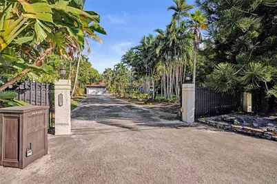 14135 N Miami Ave, Miami, FL 33168 - Photo 1