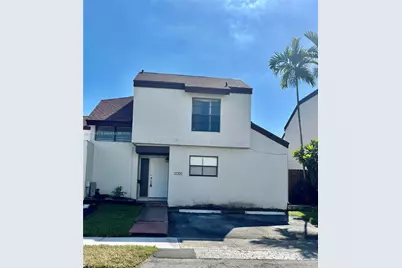 9722 NW 6th Ln, Miami, FL 33172 - Photo 1