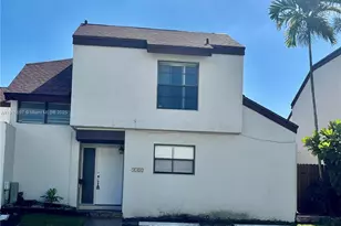 9722 NW 6th Ln, Miami, FL 33172 - Photo 1