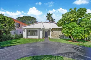 917 Surfside Blvd, Surfside, FL 33154 - Photo 1