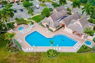 20886 NW 2nd St, Pembroke Pines, FL 33029 - Photo 1