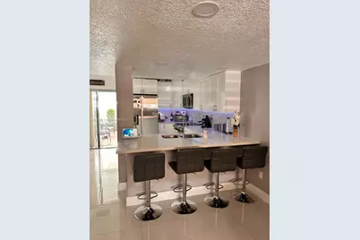 2211 W 53rd Pl #2211, Hialeah, FL 33016 - Photo 1