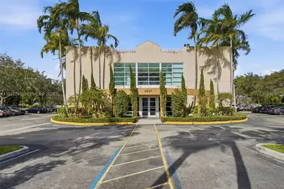 8527 Pines Blvd, Pembroke Pines, FL 33024 - Photo 1