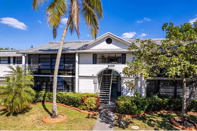 929 NE 199th St #203, Miami, FL 33179 - Photo 1
