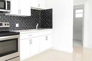 724 NW 3rd Ct, Hallandale Beach, FL 33009 - Photo 1