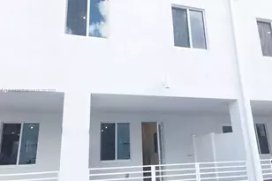 10229 NW 64th Terrace, Doral, FL 33178 - Photo 1