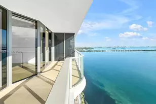 700 NE 24th St, Miami, FL 33137 - Photo 1