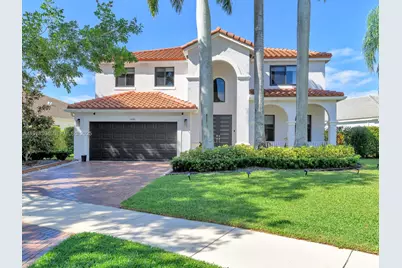 1090 Chenille Cir, Weston, FL 33327 - Photo 1