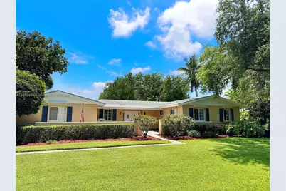 16225 SW 88th Ave Rd, Palmetto Bay, FL 33157 - Photo 1