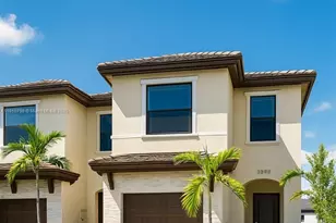 25564 SW 108th Ave, Homestead, FL 33032 - Photo 1