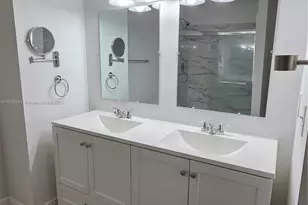 7034 SW 114th Pl, Miami, FL 33173 - Photo 1