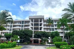 2950 N Palm Aire Dr, Pompano Beach, FL 33069 - Photo 1