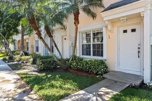 43 Simonton Cir, Weston, FL 33326 - Photo 1