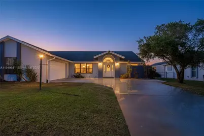 5402 NW Emblem St, Port Saint Lucie, FL 34983 - Photo 1