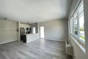 1535 Michigan Ave, Miami Beach, FL 33139 - Photo 1