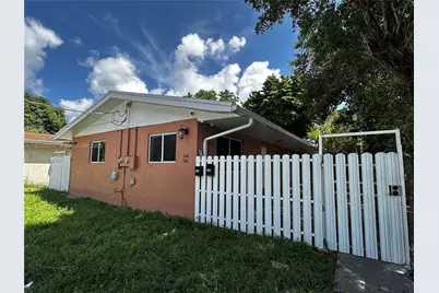 566 NW 95th St #566, Miami, FL 33150 - Photo 1