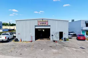 8115 NW 98th St, Hialeah Gardens, FL 33016 - Photo 1