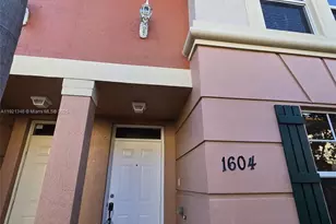 1033 NE 17th Way, Fort Lauderdale, FL 33304 - Photo 1