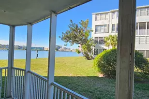 1670 NE 191st St, Miami, FL 33179 - Photo 1