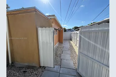 6301 Moseley St #2A, Hollywood, FL 33024 - Photo 1