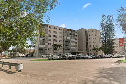 16450 Miami Dr #602, North Miami Beach, FL 33162 - Photo 1