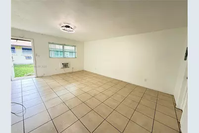 717 NE 1st St #6, Hallandale Beach, FL 33009 - Photo 1
