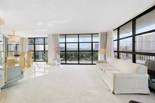 600 Parkview Dr, Hallandale Beach, FL 33009 - Photo 1