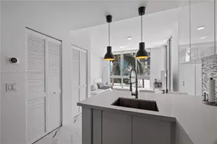 300 S Biscayne Blvd, Miami, FL 33131 - Photo 1