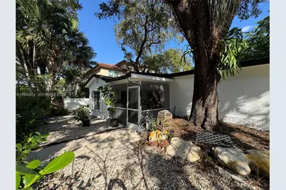 2390 SW 18th Ave, Fort Lauderdale, FL 33315 - Photo 1