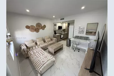 944 Jefferson Ave #6, Miami Beach, FL 33139 - Photo 1