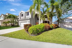 322 Lake Crest Ct, Weston, FL 33326 - Photo 1