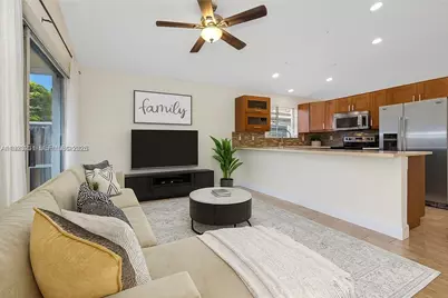113 Danielle Ct, Weston, FL 33326 - Photo 1