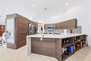 2994 Oakbrook Dr, Weston, FL 33332 - Photo 1