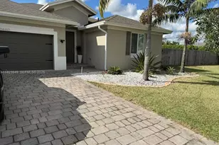 30660 SW 193rd Ave, Homestead, FL 33030 - Photo 1