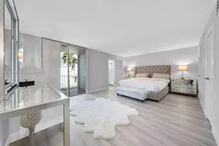 707 NE 27th Ave, Hallandale Beach, FL 33009 - Photo 1