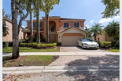 665 Nandina Dr #665, Weston, FL 33327 - Photo 1
