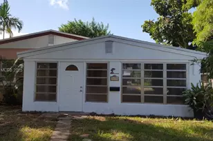 1870 NE 179th St, North Miami Beach, FL 33162 - Photo 1