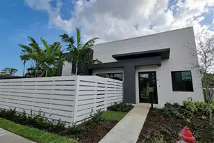 810 NE 14th Pl, Fort Lauderdale, FL 33304 - Photo 1