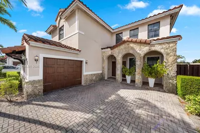 984 NW 104th Ave, Miami, FL 33172 - Photo 1