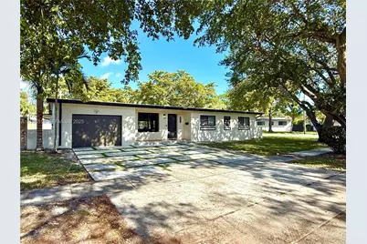 325 NE 121st Ter, North Miami, FL 33161 - Photo 1