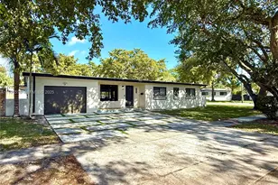 325 NE 121st Terrace, North Miami, FL 33161 - Photo 1