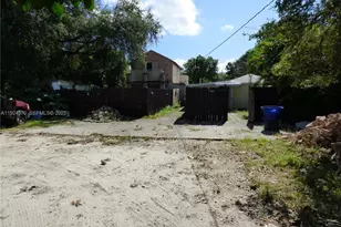 408 NW 97th St, Miami, FL 33150 - Photo 1