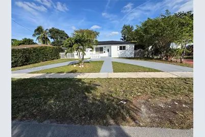 701 NE 170th St #0, North Miami Beach, FL 33162 - Photo 1