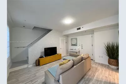 1614 Pennsylvania Ave #2I, Miami Beach, FL 33139 - Photo 1