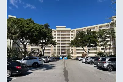 3090 N Course Dr #708, Pompano Beach, FL 33069 - Photo 1
