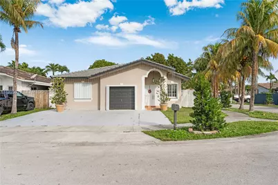13941 SW 13th St, Miami, FL 33184 - Photo 1