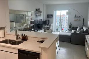 10 Aragon Ave, Coral Gables, FL 33134 - Photo 1