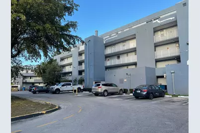 9375 Fontainebleau Blvd #L219, Miami, FL 33172 - Photo 1