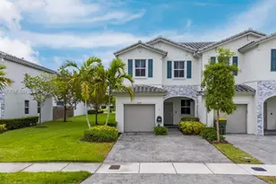 2652 SE 13th St, Homestead, FL 33035 - Photo 1