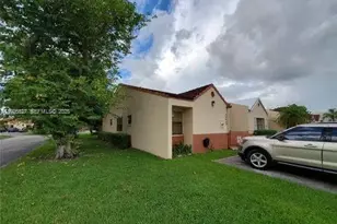 14927 SW 89th St, Miami, FL 33196 - Photo 1
